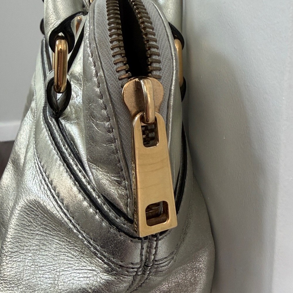 Authentic Marc Jacobs Silver Shoulder Bag - Picture 10 of 10